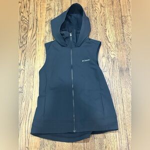 Columbia Women's Black Hooded Vest